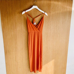 Ribbed Knee Length Dress w/ Slit